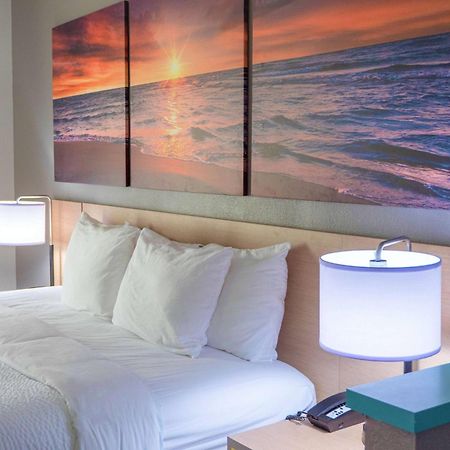 Days Inn & Suites By Wyndham Savannah North I-95 Port Wentworth Esterno foto