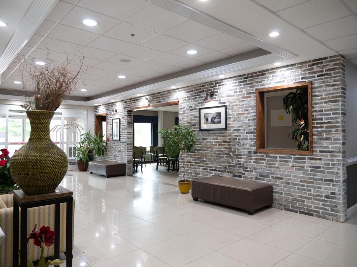 Days Inn & Suites By Wyndham Savannah North I-95 Port Wentworth Esterno foto