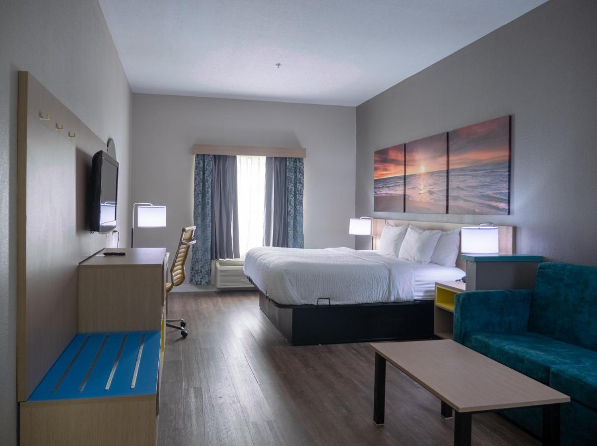Days Inn & Suites By Wyndham Savannah North I-95 Port Wentworth Esterno foto