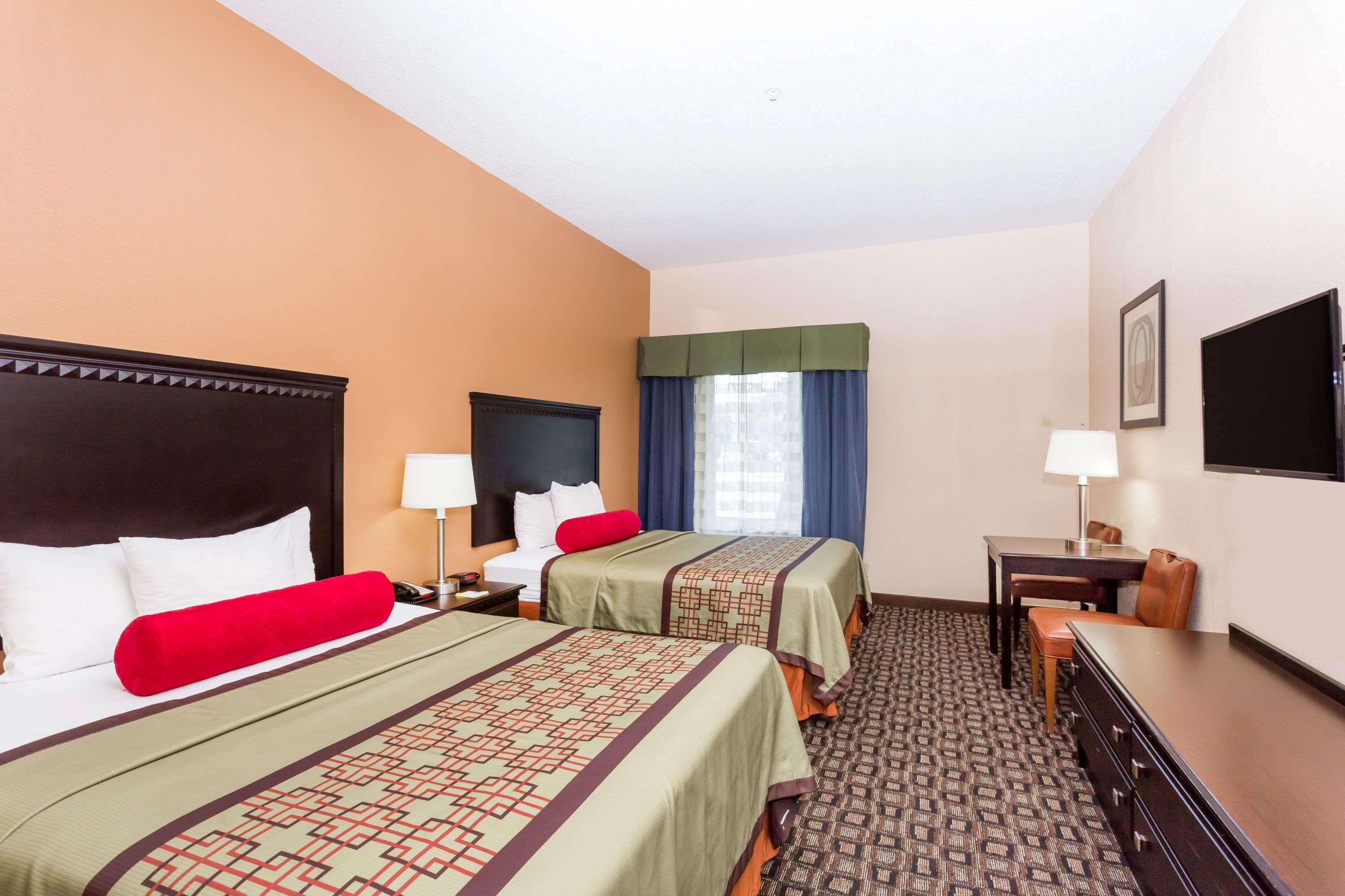 Days Inn & Suites By Wyndham Savannah North I-95 Port Wentworth Esterno foto