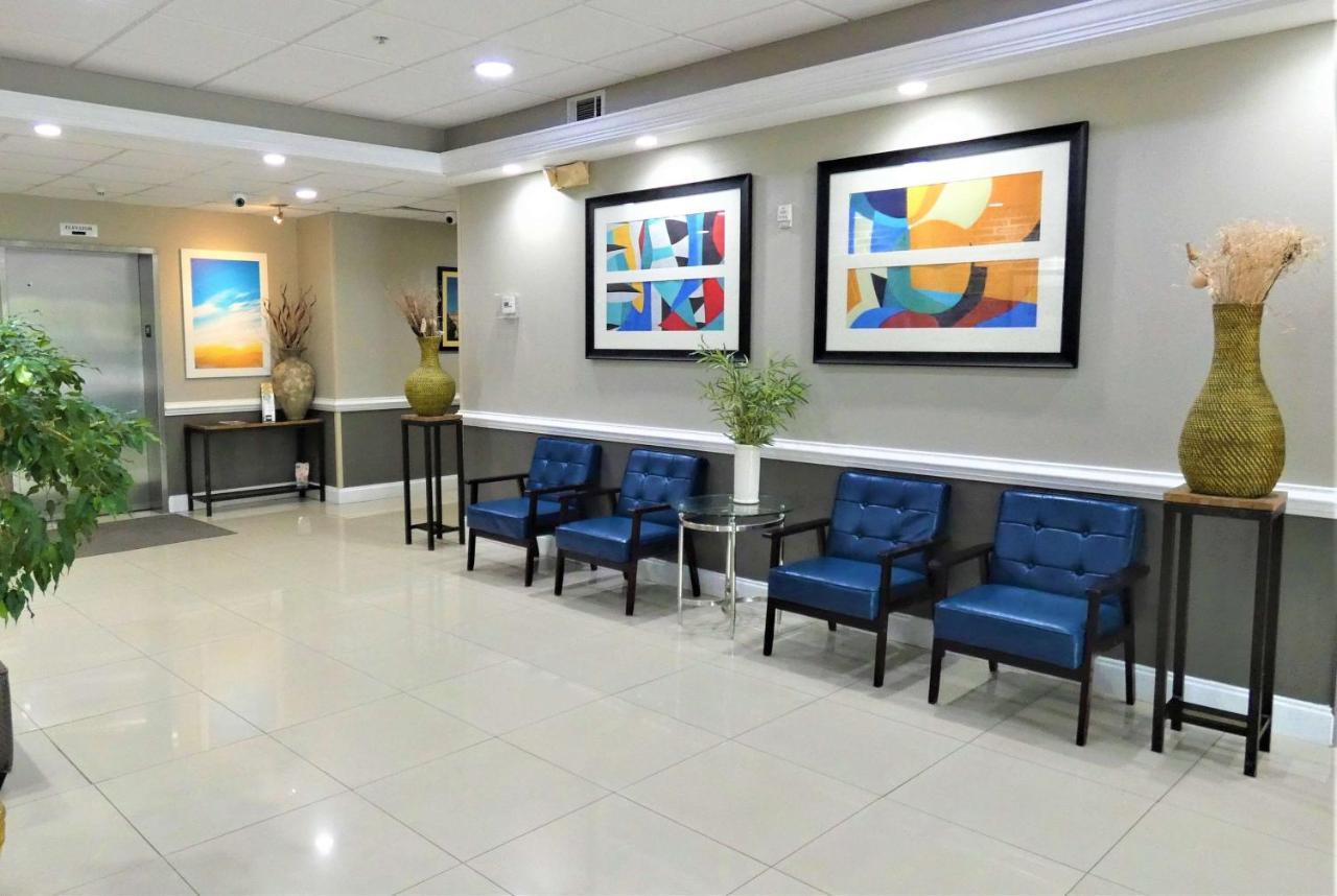 Days Inn & Suites By Wyndham Savannah North I-95 Port Wentworth Esterno foto
