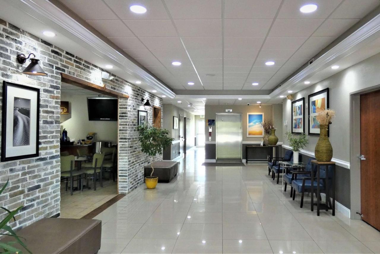 Days Inn & Suites By Wyndham Savannah North I-95 Port Wentworth Esterno foto