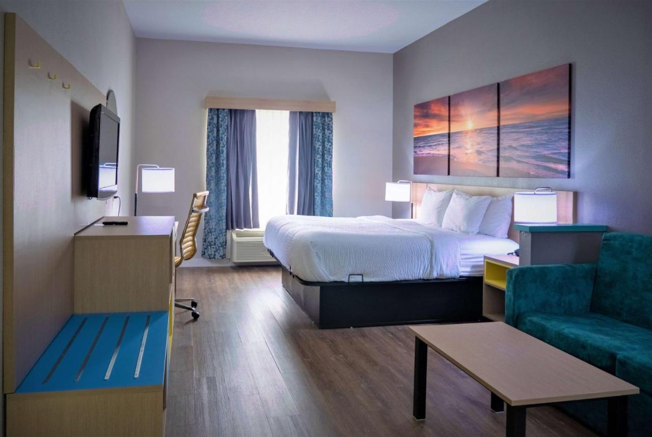 Days Inn & Suites By Wyndham Savannah North I-95 Port Wentworth Esterno foto